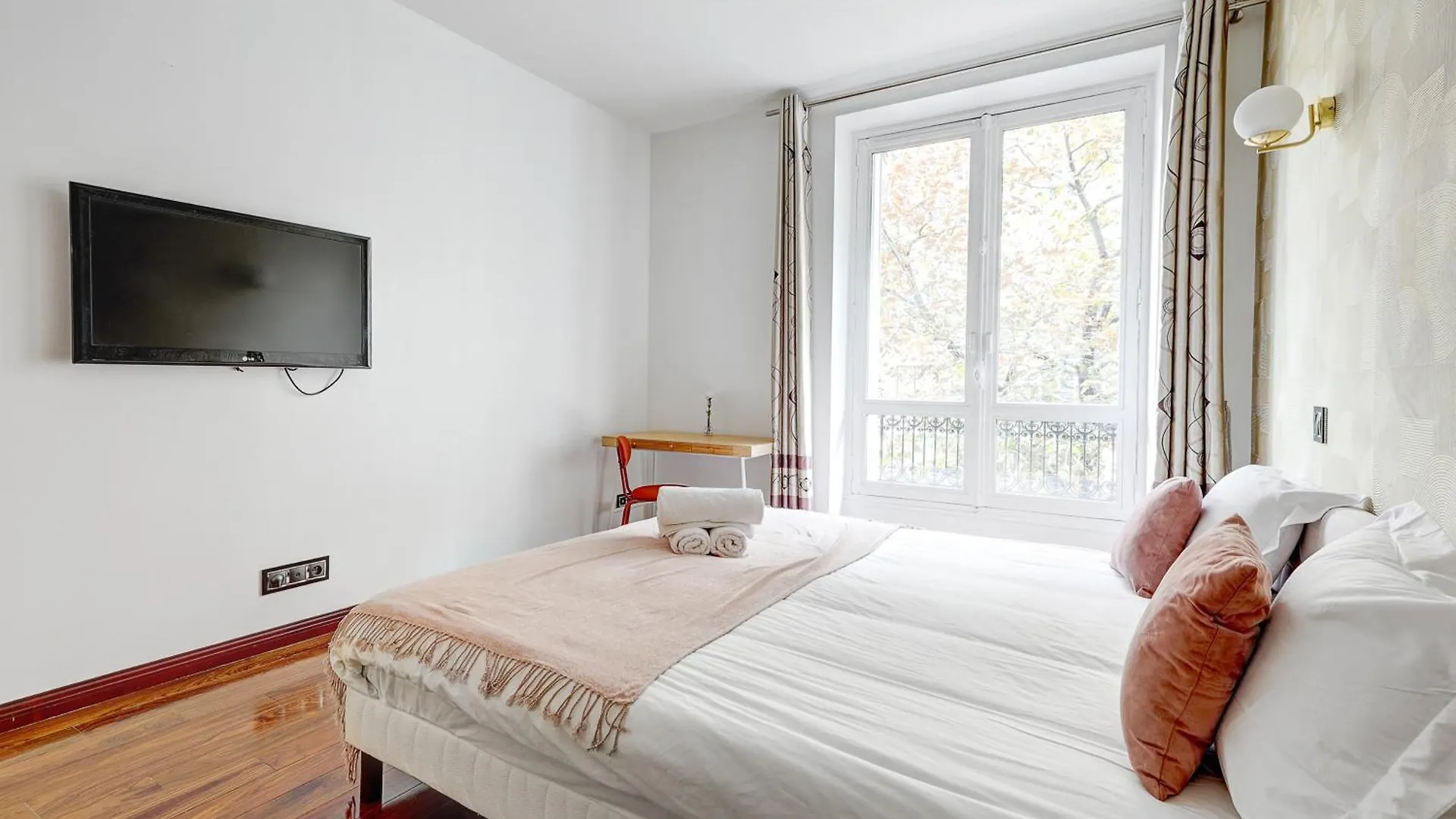 Suite Haussmannienne De Luxe Au Coeur De Paris 3Eme